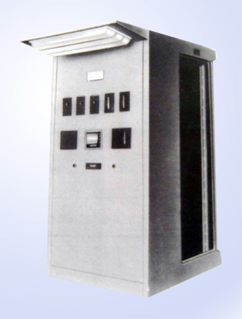 KGF系列-侧开门带附接控制台及外照明柜式仪…
